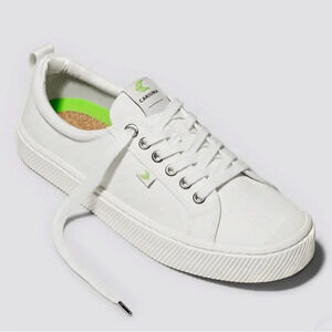 Cariuma | OCA low-top white canvas lace up sneakers women’s size 6.5 men size 5